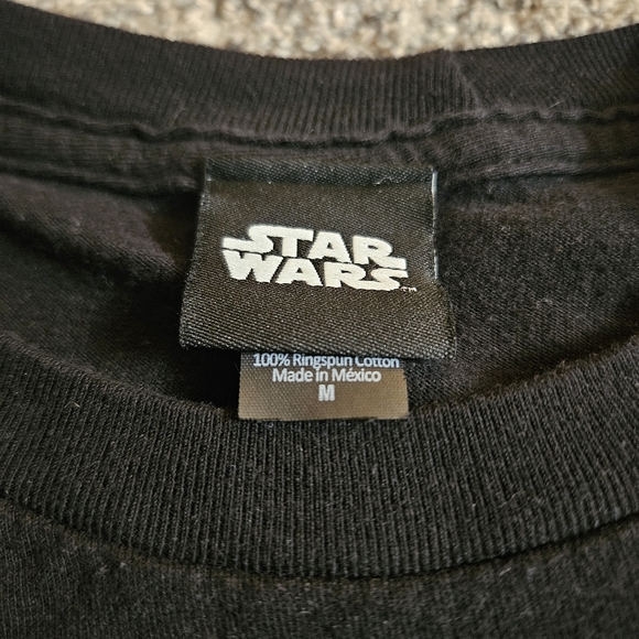 Mandalorian Tee w/ Grogu - Picture 7 of 12